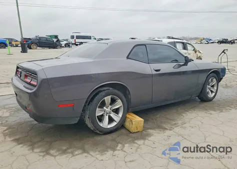 2017 Dodge Challenger Sxt z USA, uszkodzony, nr VIN 2C3CDZAG0HH568892